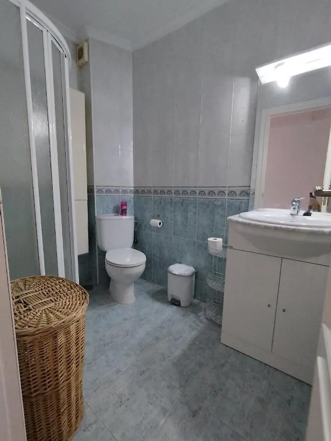Piso Amplio Y Comodo. Apartment Malaga